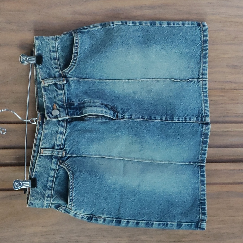 Gap miniskirt,  size 10